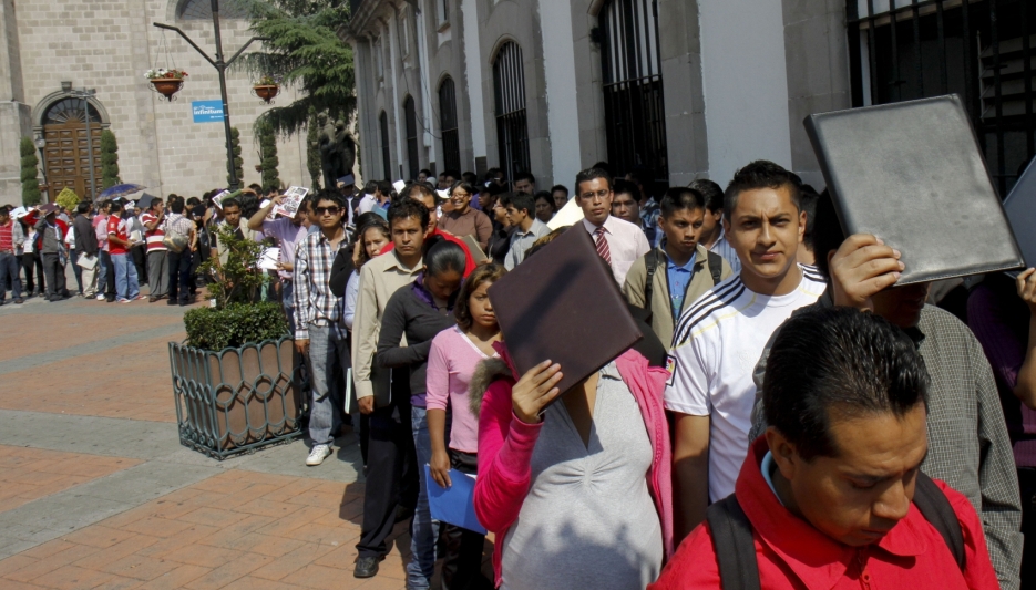 DESEMPLEO JUVENIL